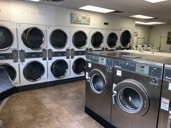 Excellent Retail Opportunity: 1100 E Simpson St, Mechanicsburg, PA 17055